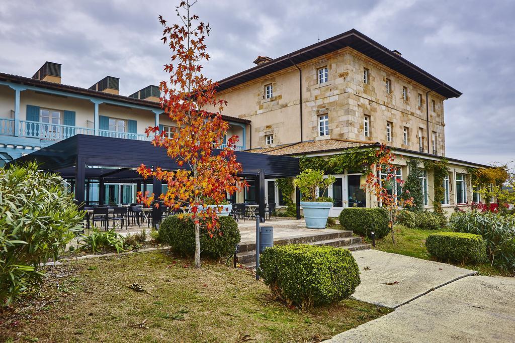 Hotel Palacio Urgoiti Mungia Exterior foto